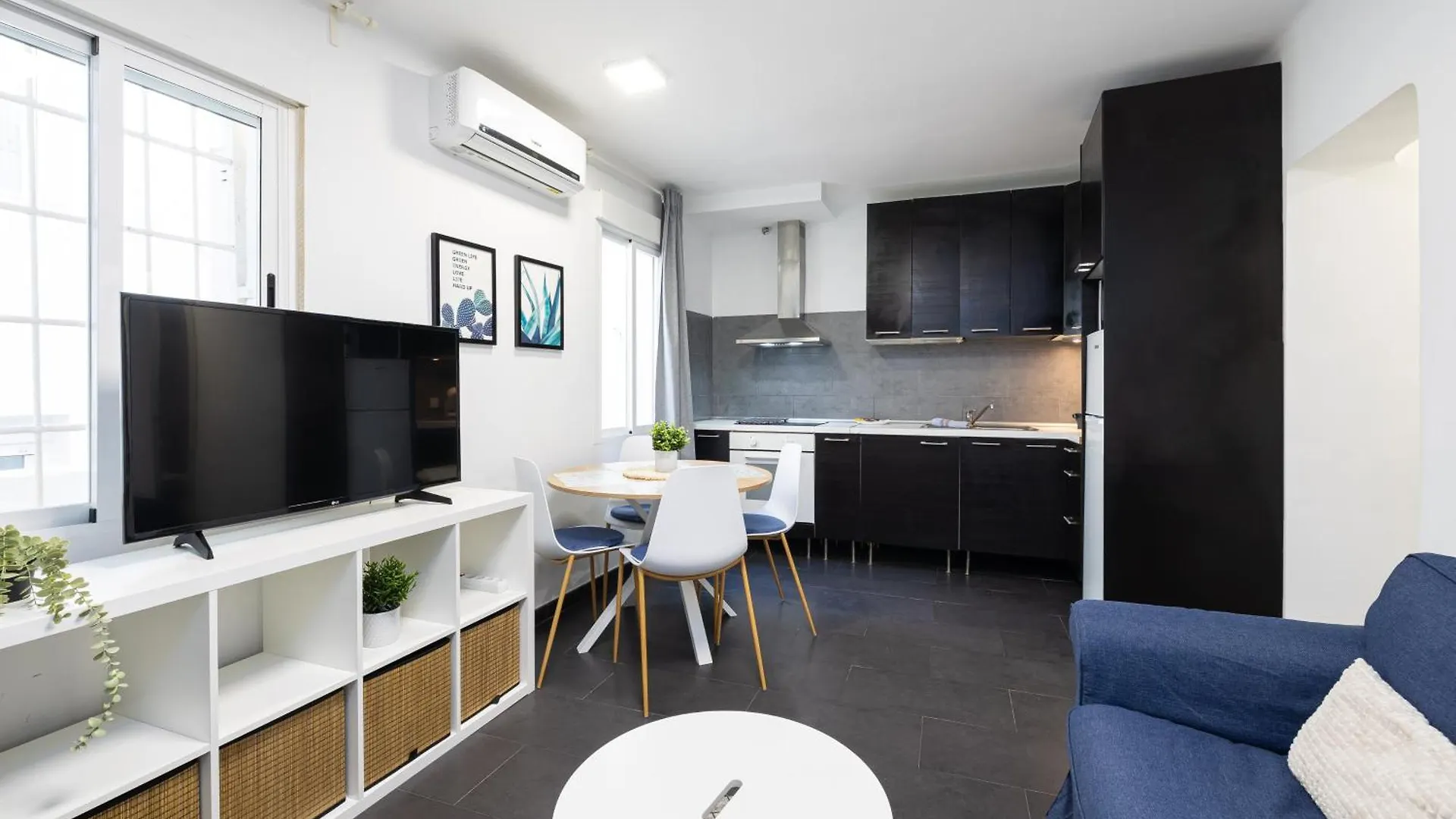 H2M Pasaje Dos Santos Smarttv, Oven, Parking Or Apartment Malaga