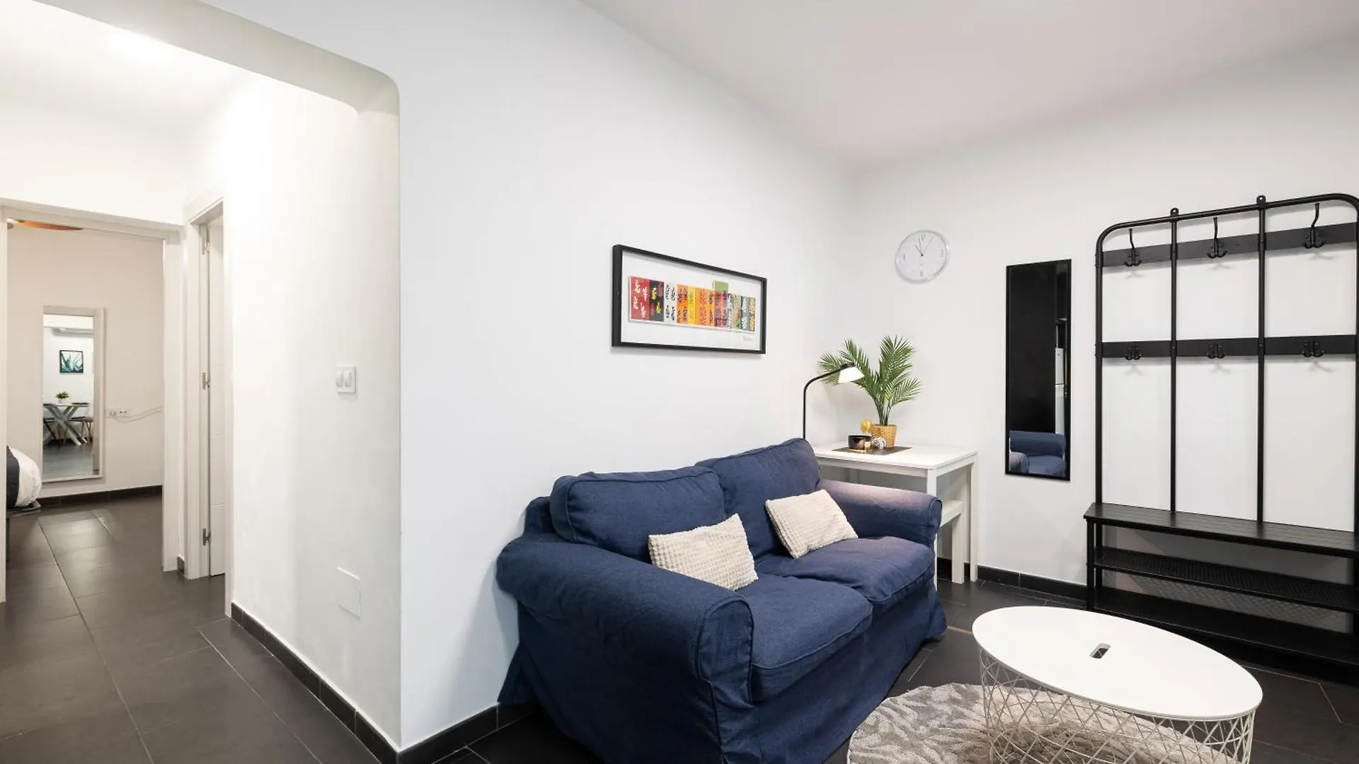 H2M Pasaje Dos Santos Smarttv, Oven, Parking Or Apartment Malaga 0*,  Spain